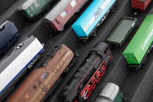 Euro Box mit Zugliege - 10 compartments for N Gauge - for model railway locomotives, wagons and vehicles